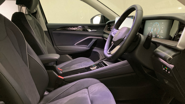 Volkswagen Tayron 2.0 TDI Elegance 5dr DSG7 [7 Seat] Diesel Estate